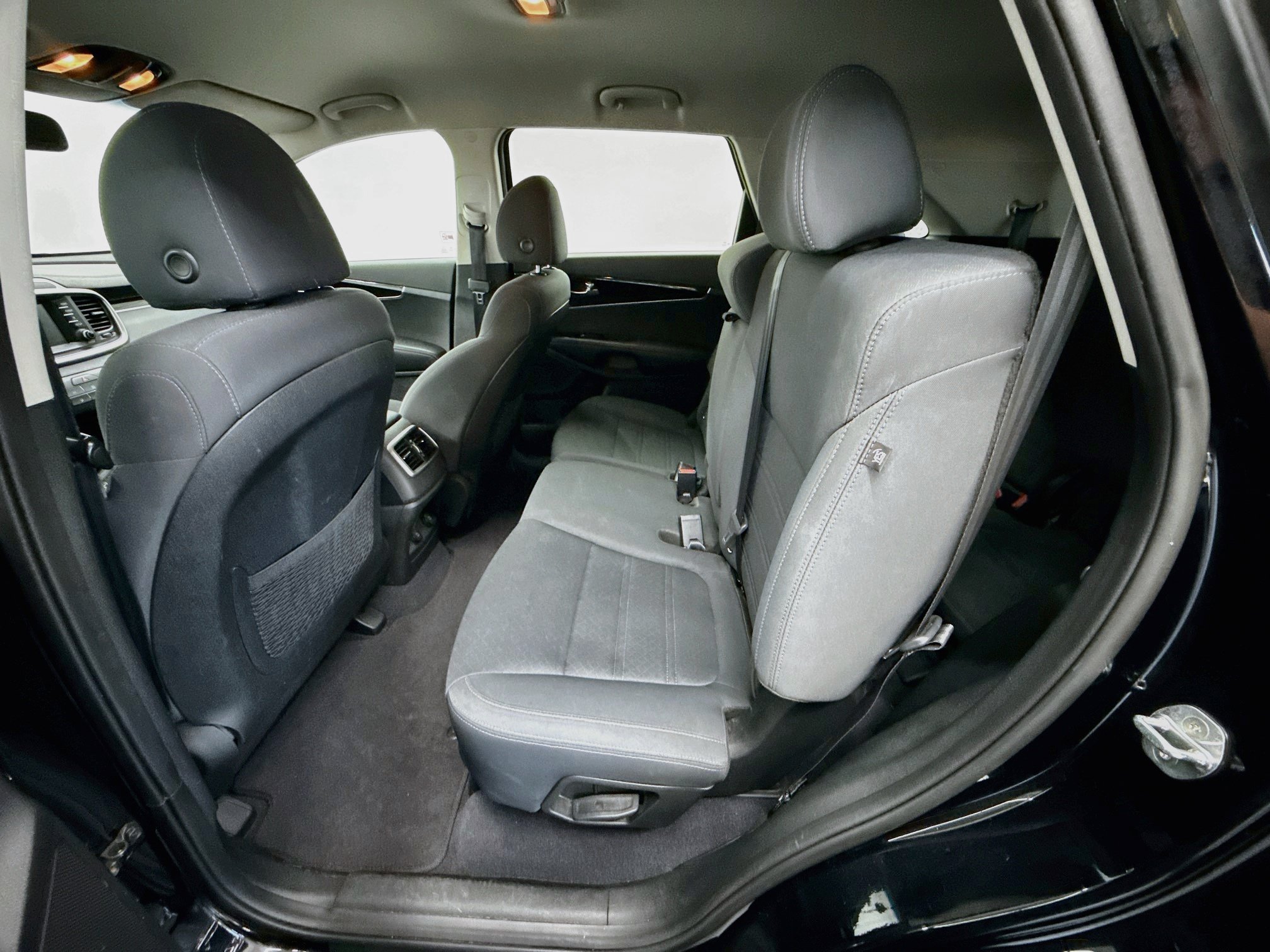 Used 2019 Kia Sorento AWD image 28