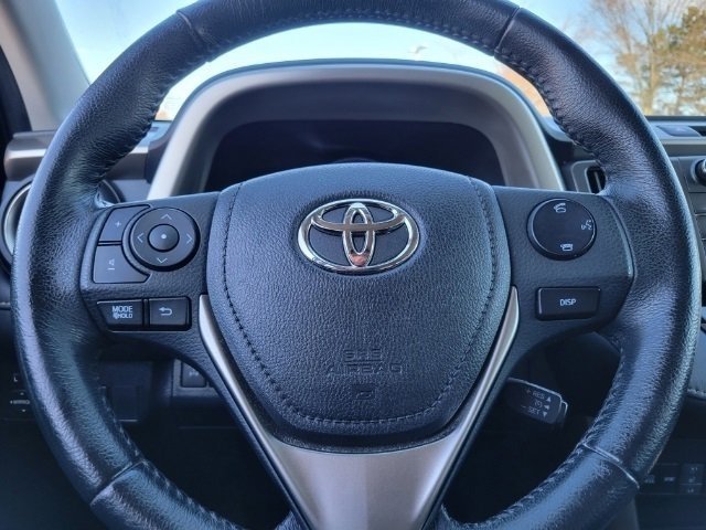 Used 2015 Toyota RAV4 Limited AWD/4WD image 31