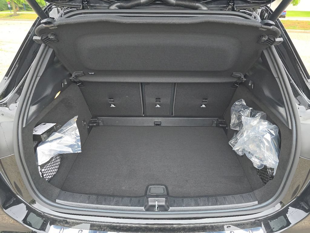 New 2026 Mercedes-Benz GLA 250 4MATIC image 17