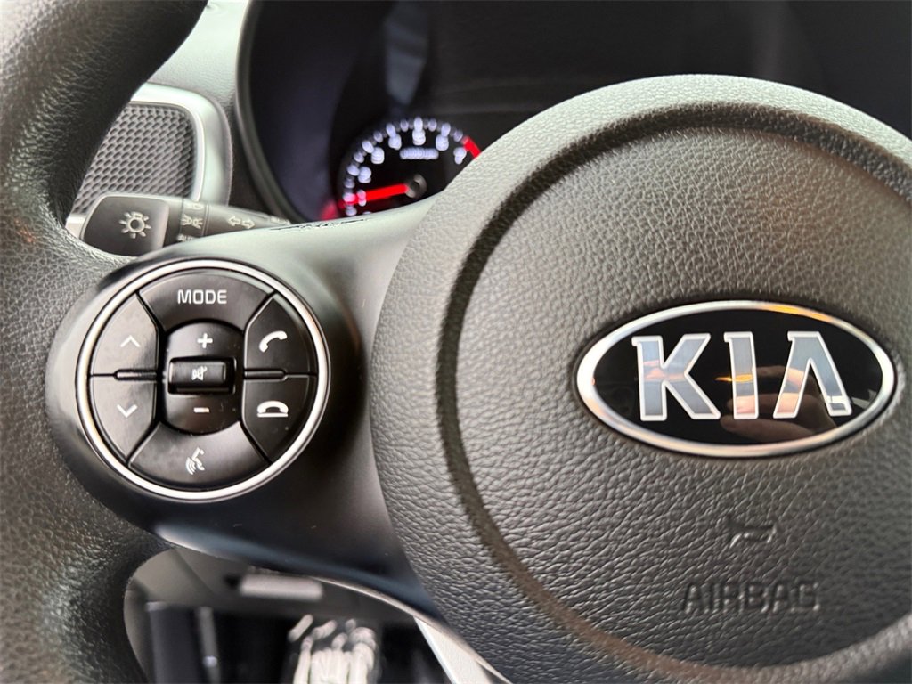 Certified 2021 Kia Soul LX image 25