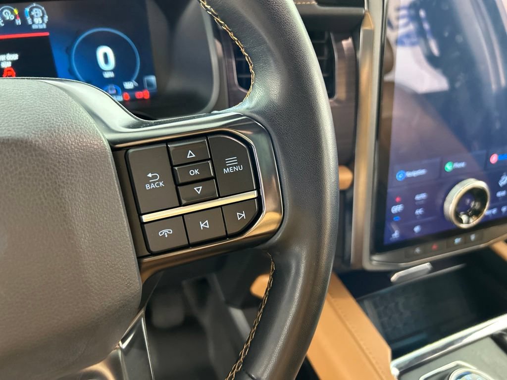 Used 2022 Ford Expedition Max Platinum AWD/4WD image 19