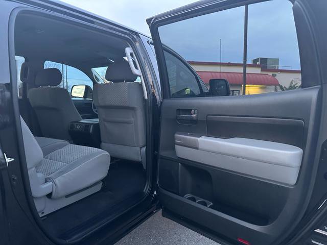 Used 2012 Toyota Tundra 4x4 CrewMax w/ Tow Pkg image 16