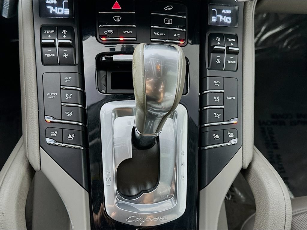 Used 2014 Porsche Cayenne Diesel AWD/4WD image 19