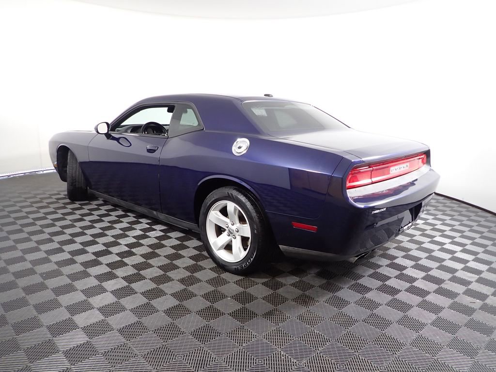 Used 2013 Dodge Challenger SXT Plus image 12