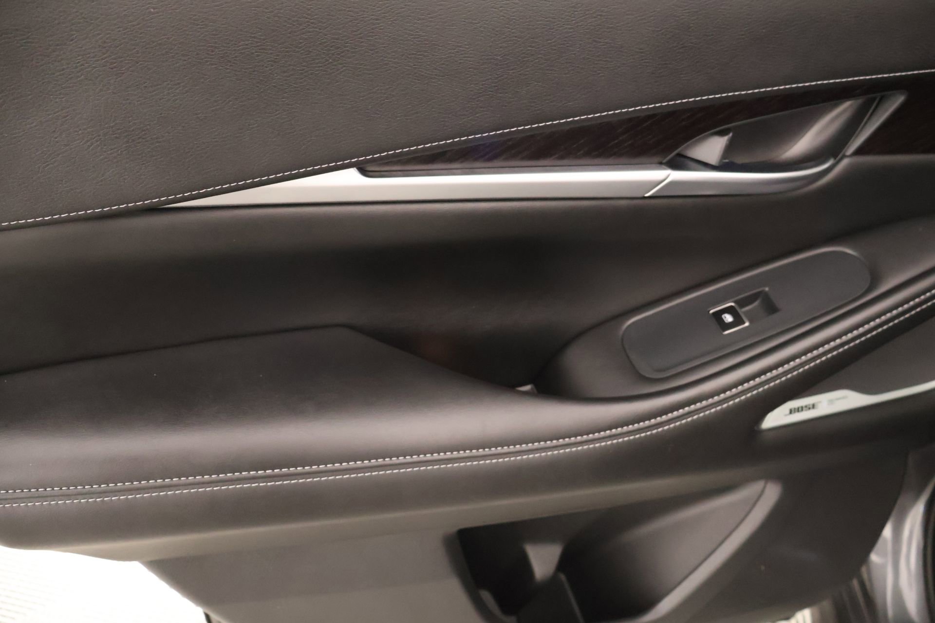 Used 2023 INFINITI QX60 Sensory w/ Cargo Package AWD/4WD image 19