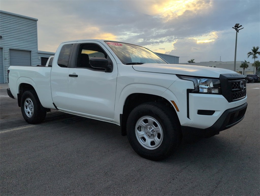 Used 2024 Nissan Frontier S w/ Technology Package image 2