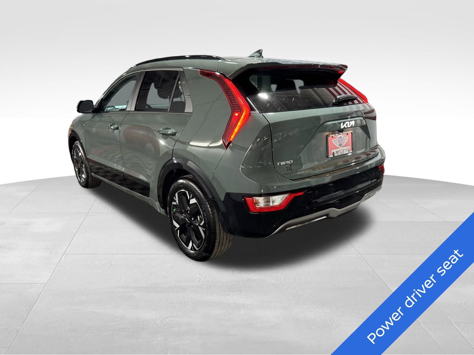 Used 2025 Kia Niro Wind w/ Wind Preserve Package image 6