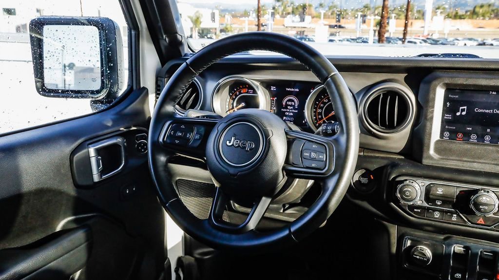 Used 2022 Jeep Wrangler Sport S image 18