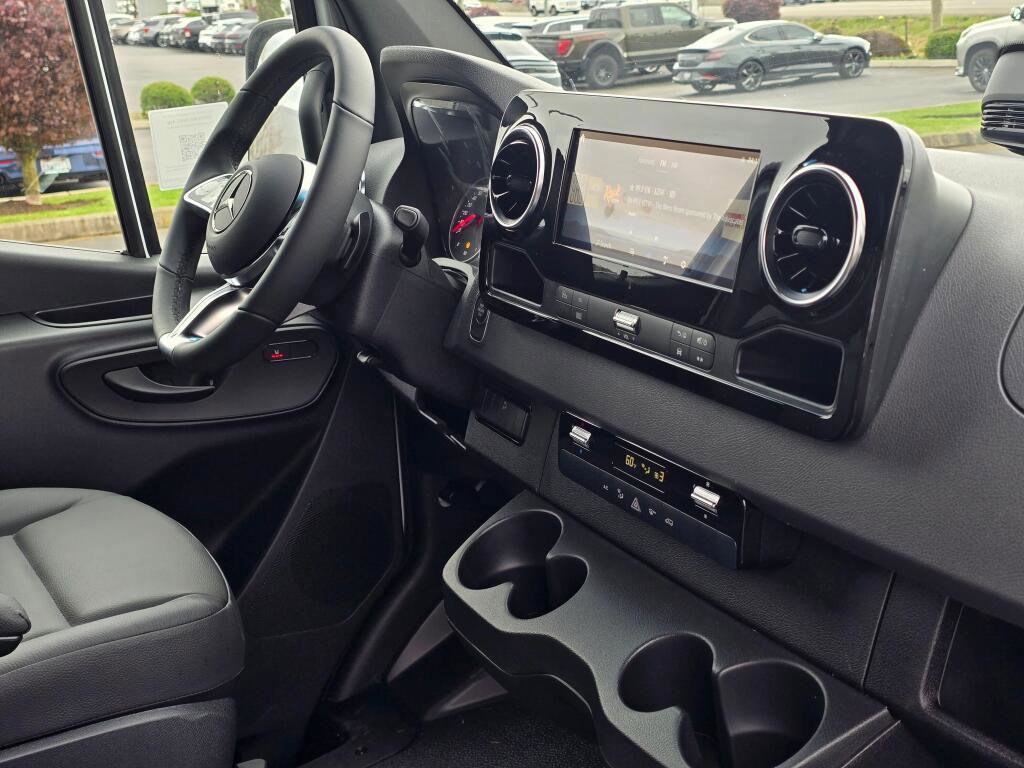 New 2026 Mercedes-Benz Sprinter 2500 image 24