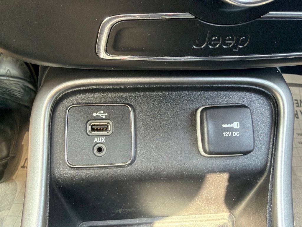 Used 2018 Jeep Compass Sport FWD image 21