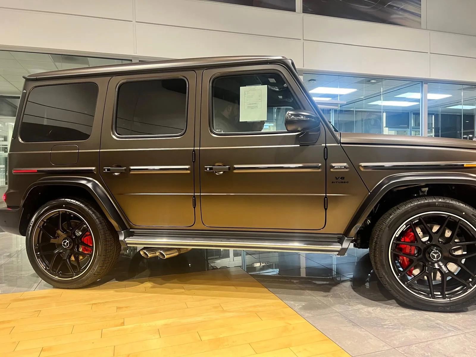 Used 2024 Mercedes-Benz G 63 AMG 4MATIC image 2