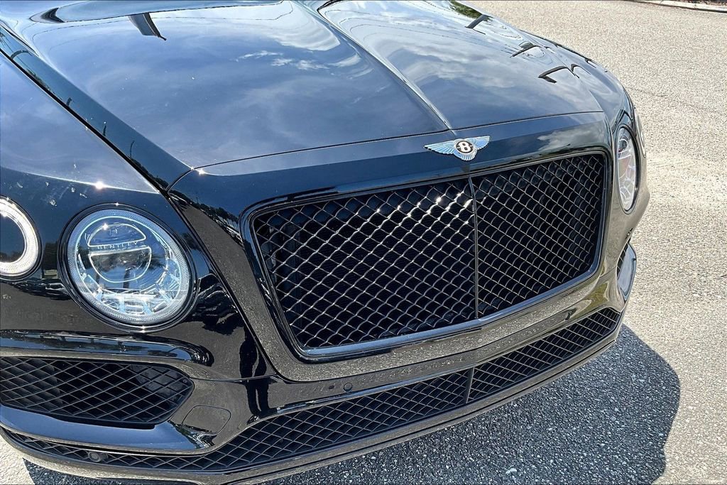 Used 2020 Bentley Bentayga AWD/4WD image 34