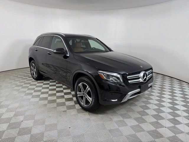 Used 2019 Mercedes-Benz GLC 300 4MATIC image 1