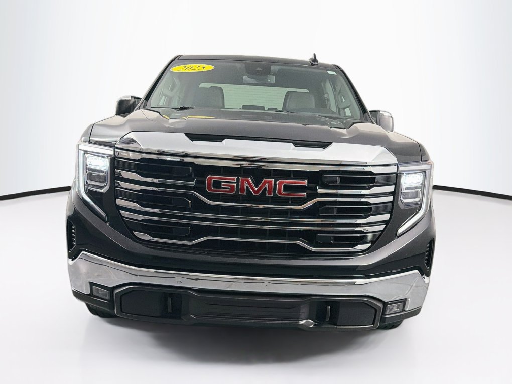 Used 2025 GMC Sierra 1500 SLT RWD image 2