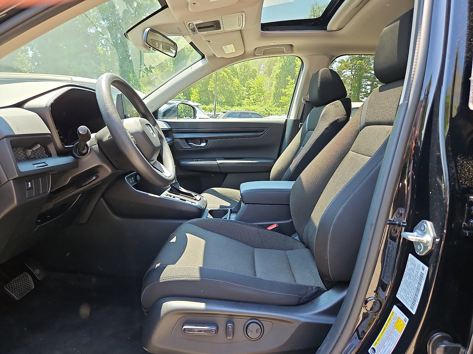 Used 2023 Honda CR-V EX image 15