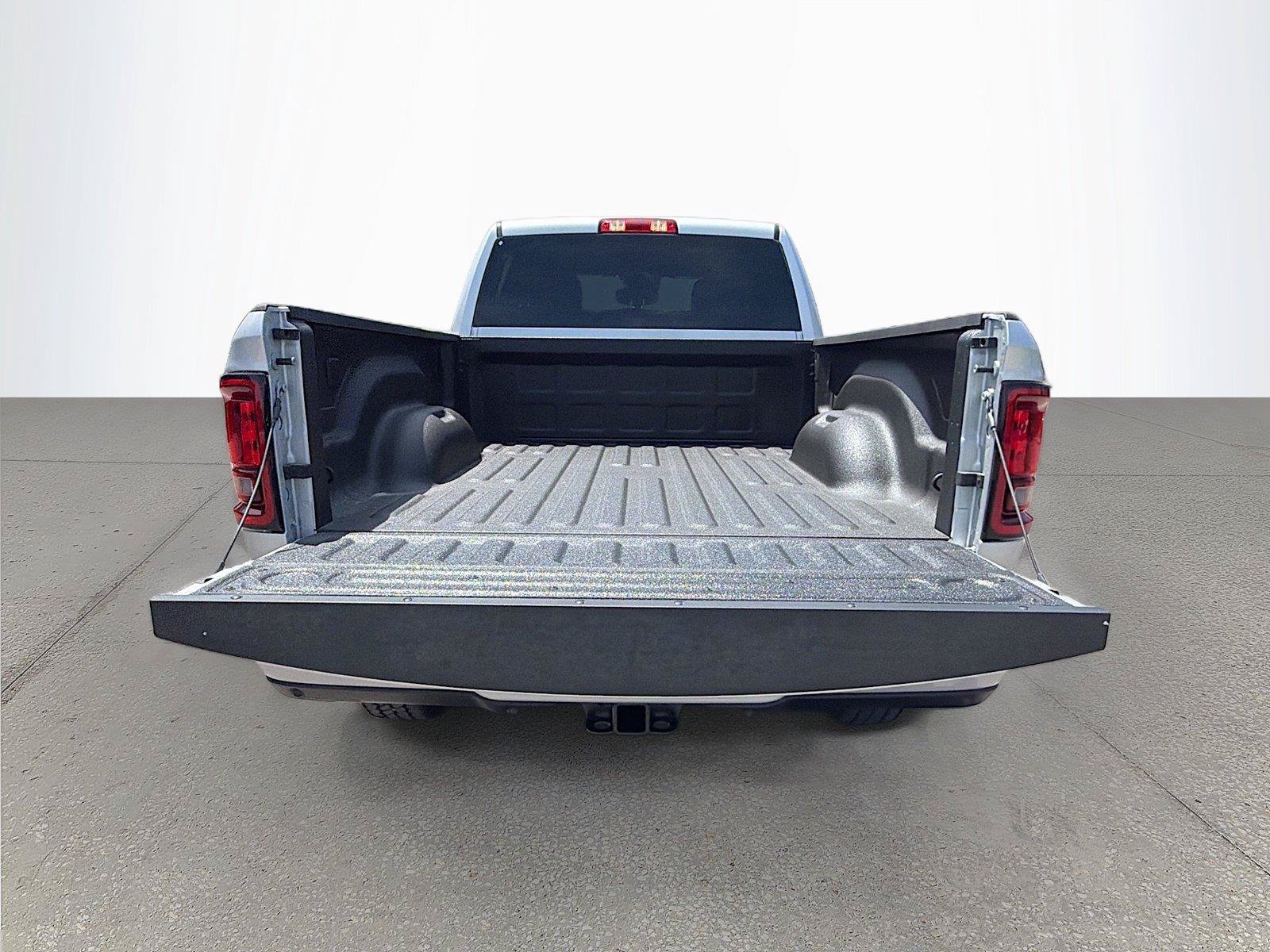 New 2026 RAM 2500 Big Horn AWD/4WD image 12