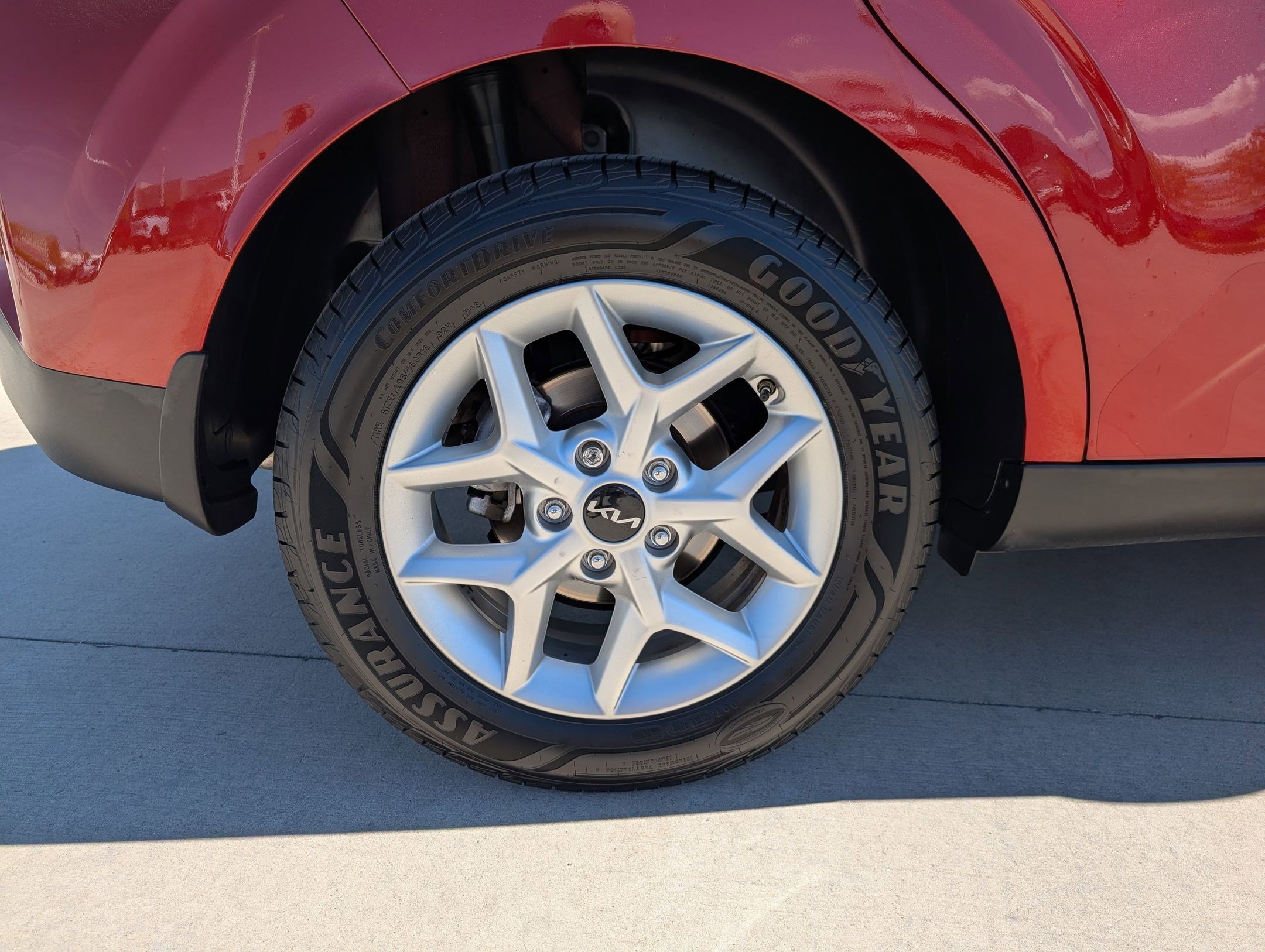 Certified 2023 Kia Soul LX w/ LX Technology Package FWD image 12