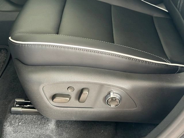 New 2026 Buick Enclave Avenir w/ Super Cruise Package FWD image 15