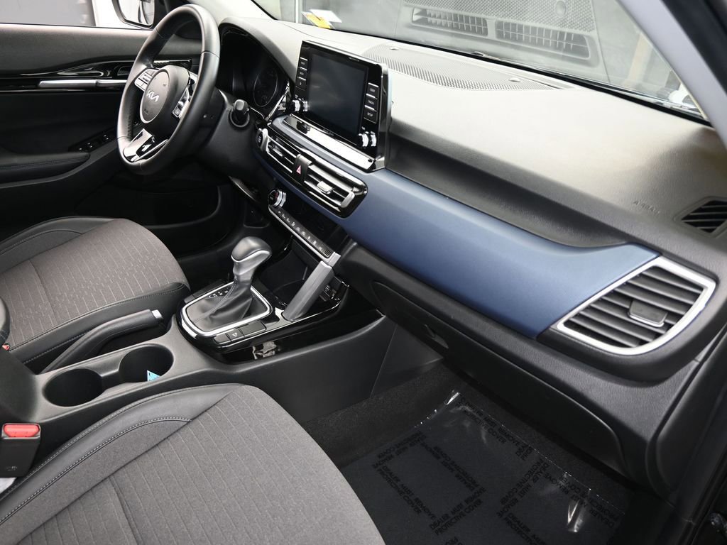 Used 2023 Kia Seltos S image 37