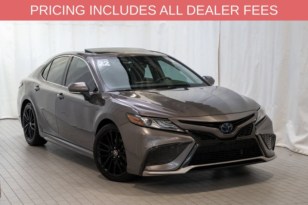 Certified 2022 Toyota Camry XSE FWD image 1