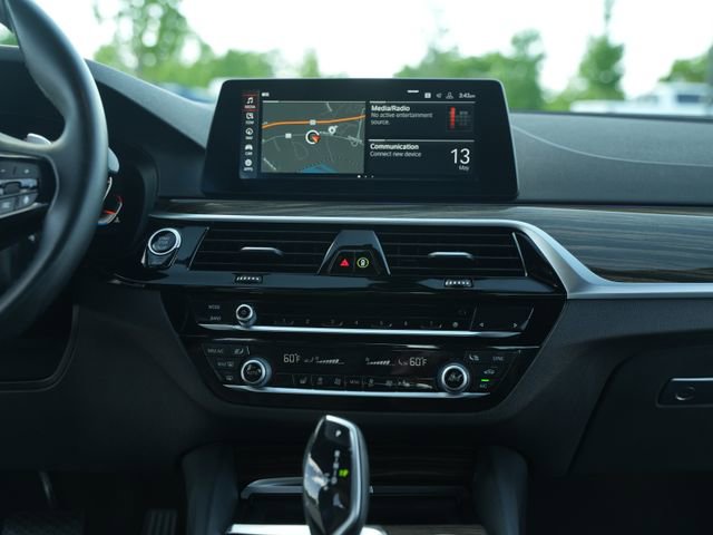 Used 2020 BMW 530i w/ Convenience Package RWD image 29
