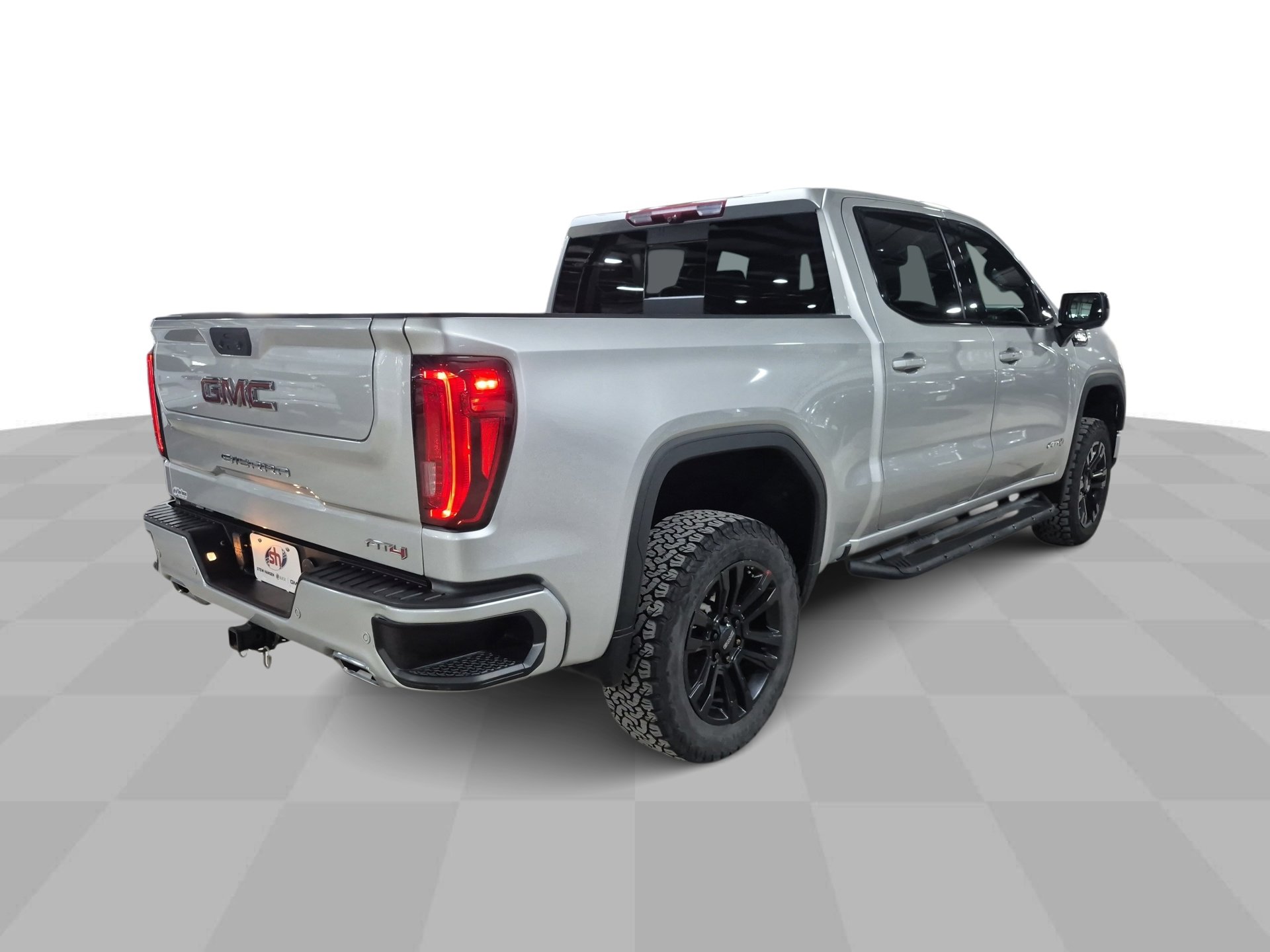 Used 2022 GMC Sierra 1500 AT4 w/ Technology Package image 10