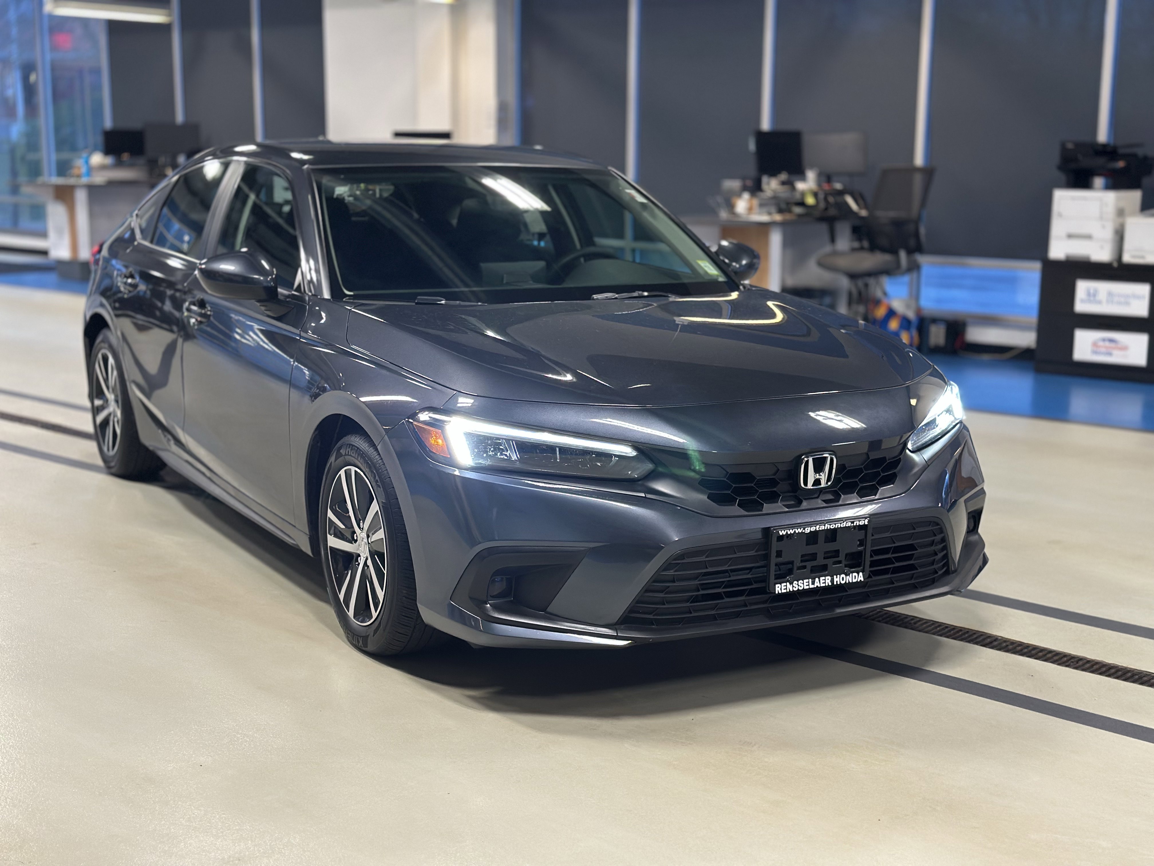 Used 2024 Honda Civic LX image 3