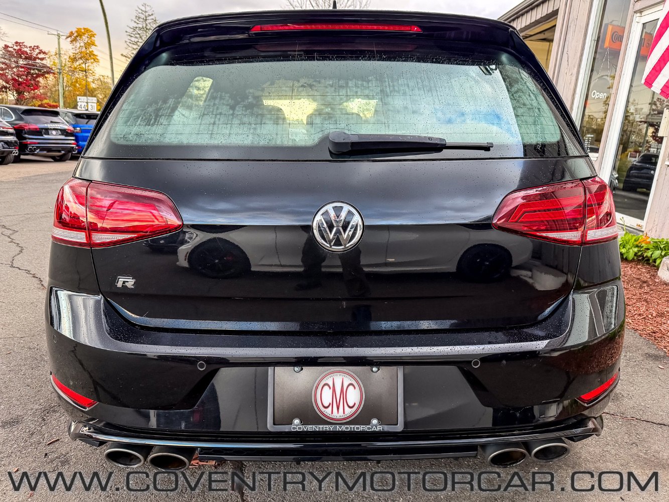 Used 2019 Volkswagen Golf R 4-Door image 6