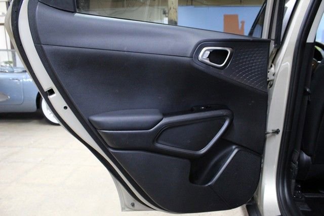 Used 2020 Kia Soul EX image 13