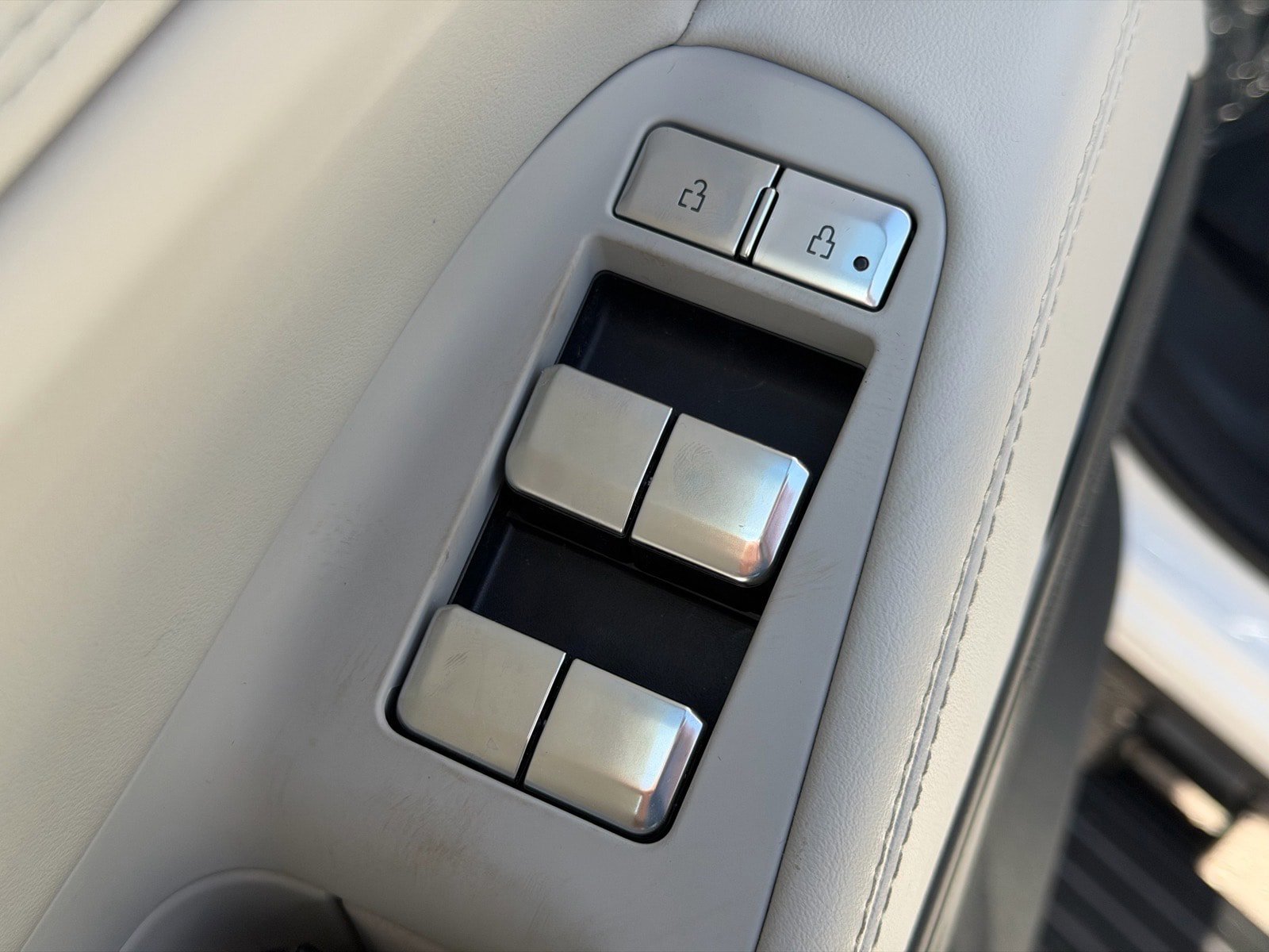 New 2026 Lincoln Navigator Reserve AWD/4WD image 27