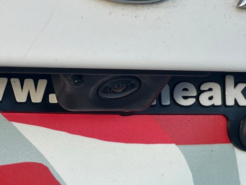 Used 2024 Volkswagen Tiguan SE image 16