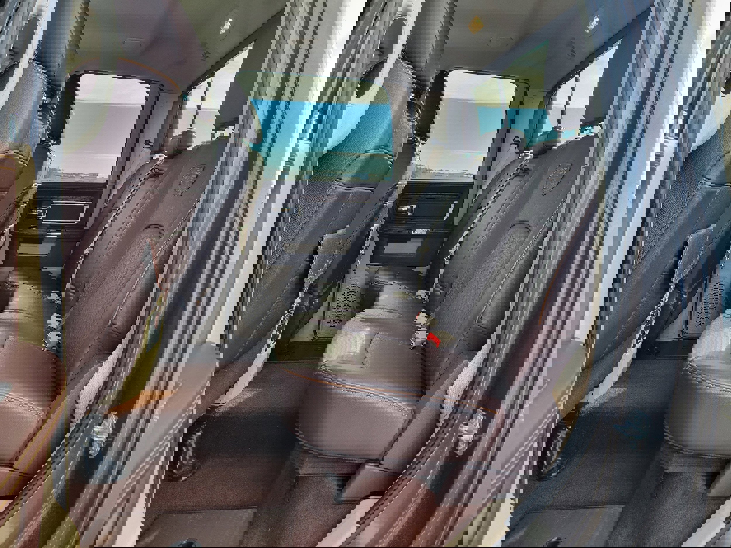 Used 2017 RAM 1500 Laramie Longhorn image 31