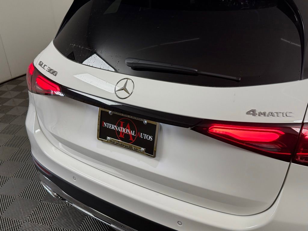 New 2026 Mercedes-Benz GLC 300 4MATIC image 12