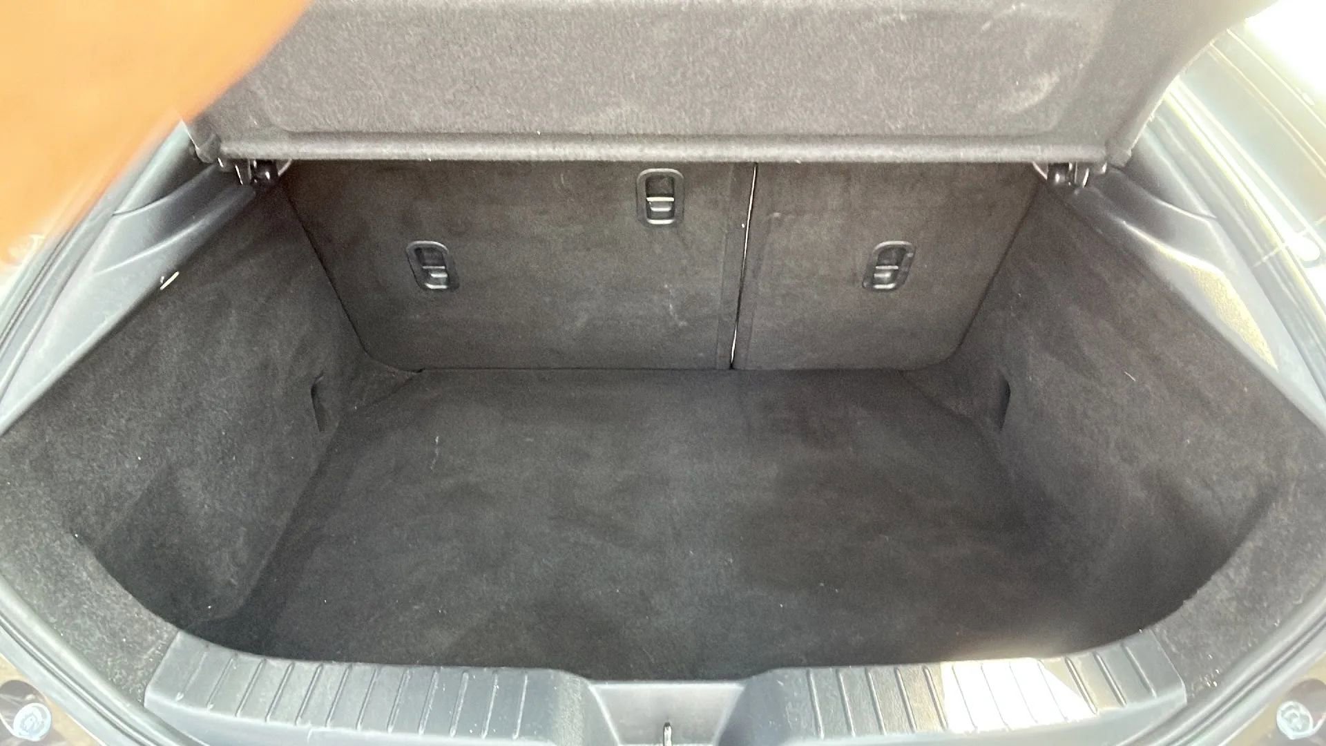 Used 2023 MAZDA MAZDA3 s image 13