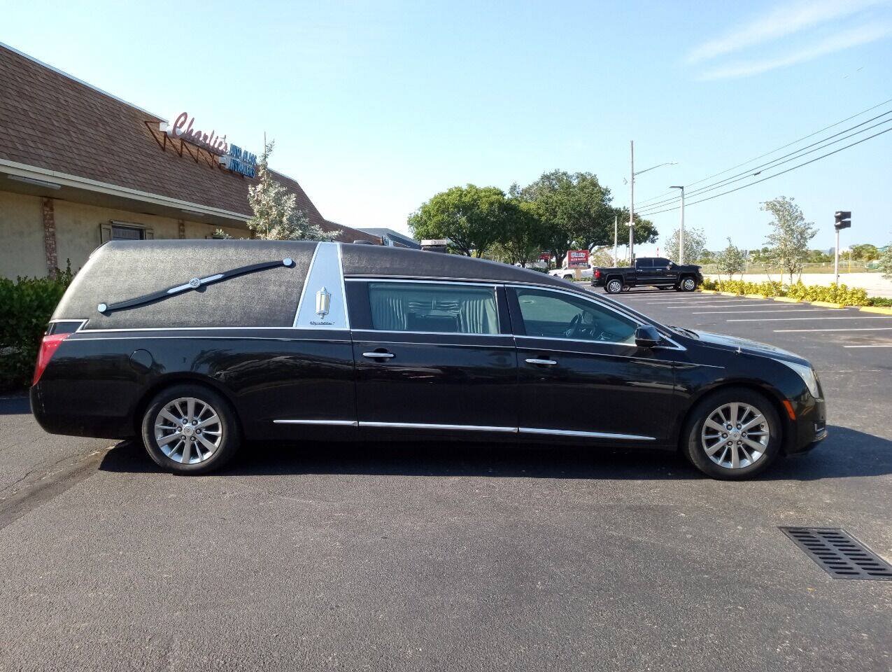 Used 2015 Cadillac XTS Hearse FWD image 5