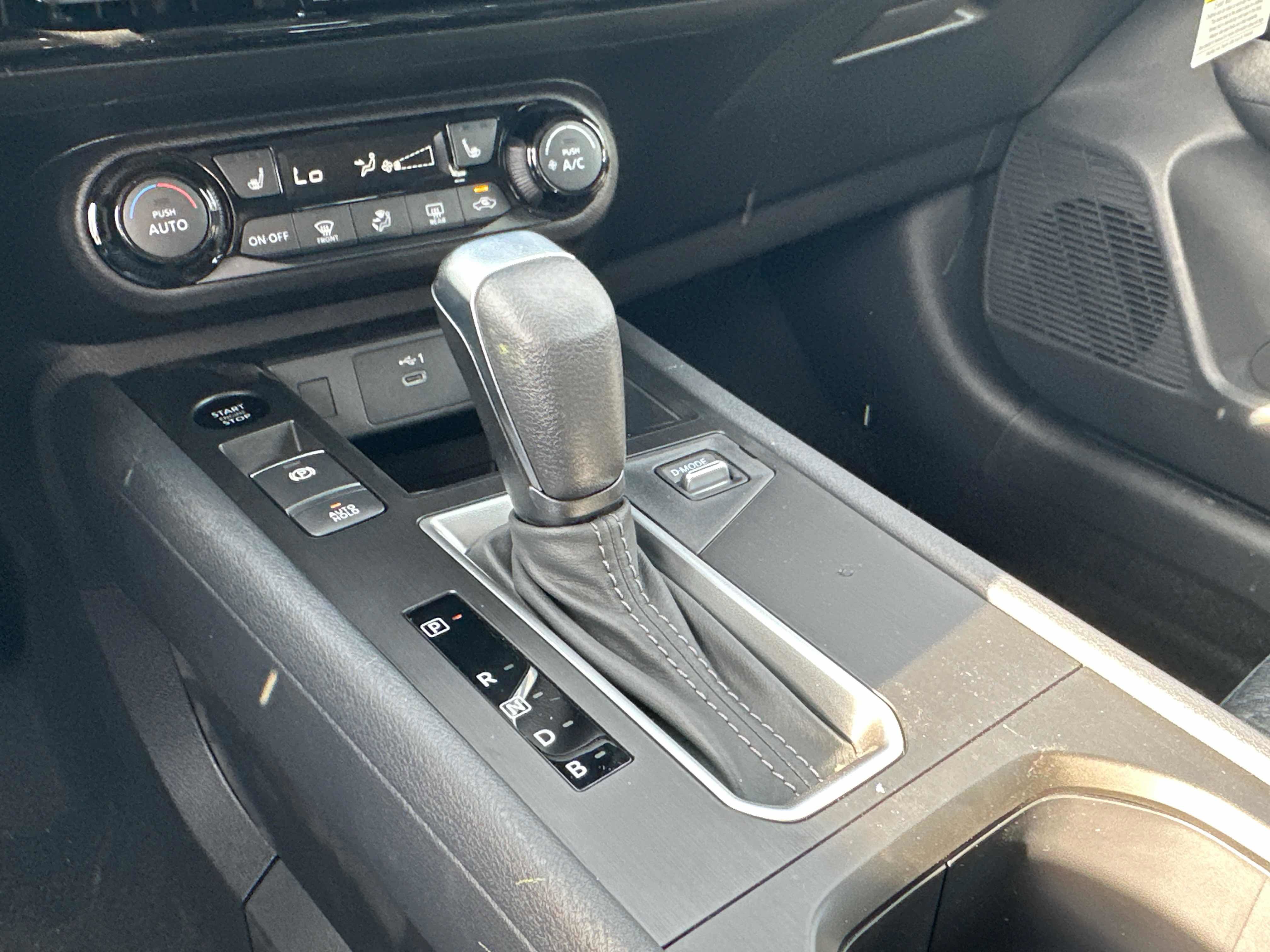 New 2026 Nissan Kicks SV w/ Cold Weather Package AWD/4WD image 34