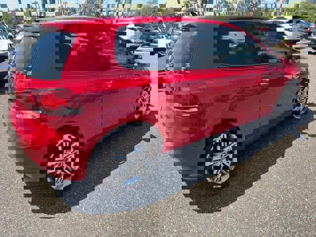 Used 2012 Volkswagen Golf TDI image 8