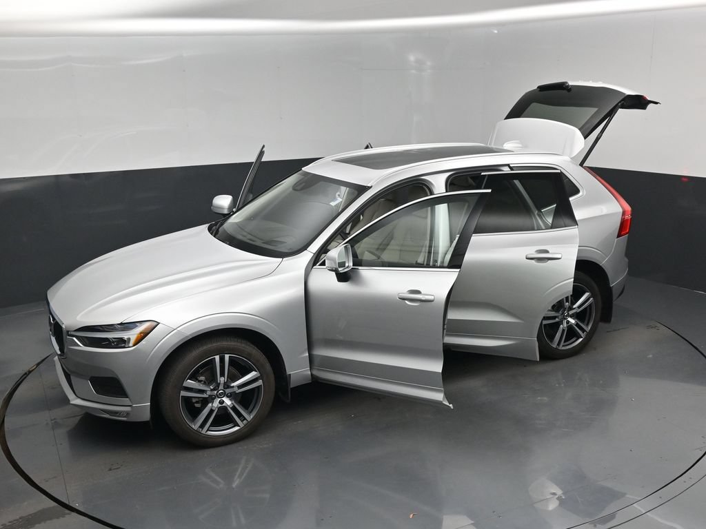 Used 2021 Volvo XC60 T5 Momentum w/ Advanced Package AWD/4WD image 20