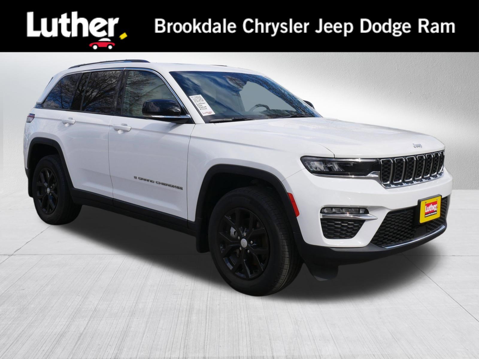 Used 2023 Jeep Grand Cherokee Limited w/ MOPAR Finishing Package