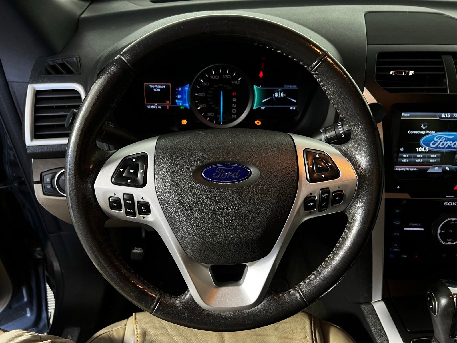 Used 2015 Ford Explorer Limited FWD image 9