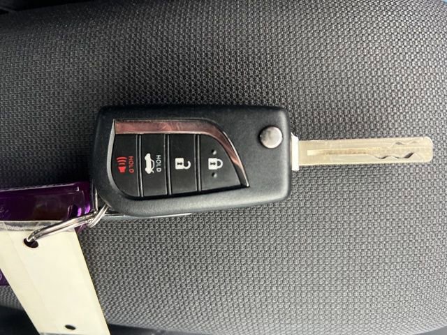 Used 2024 Toyota Corolla LE image 33