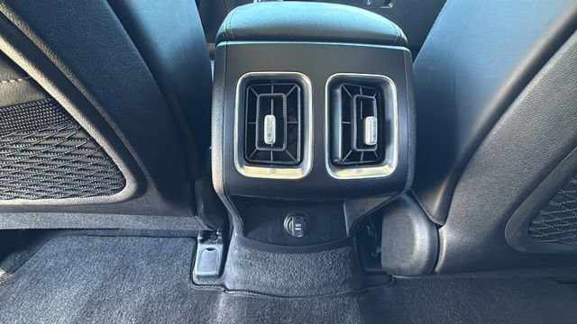 Used 2024 Kia Sorento S image 25