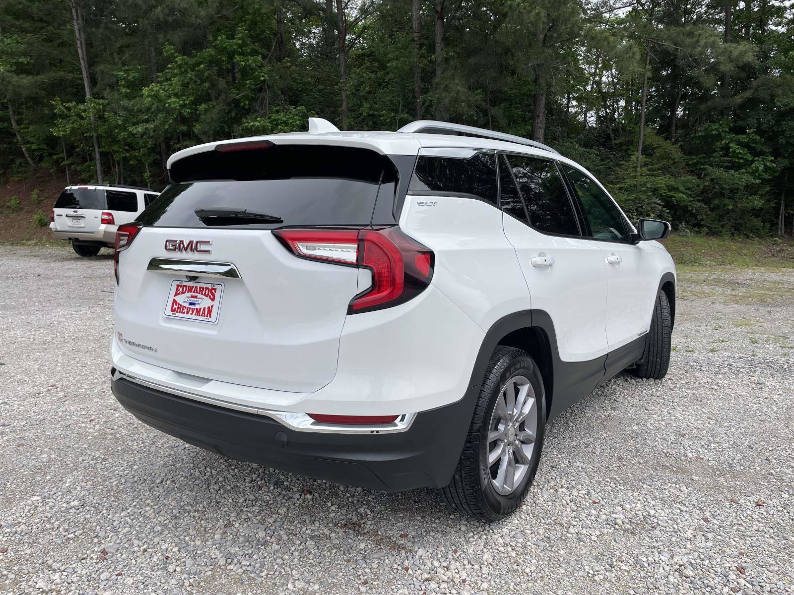 Used 2023 GMC Terrain SLT FWD image 20
