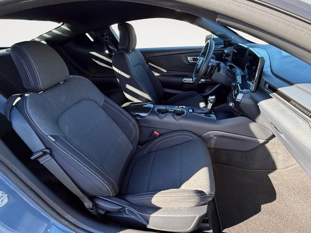 Used 2025 Ford Mustang GT RWD image 17