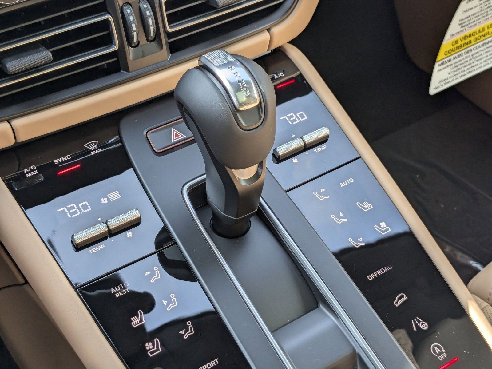 Certified 2025 Porsche Macan image 22