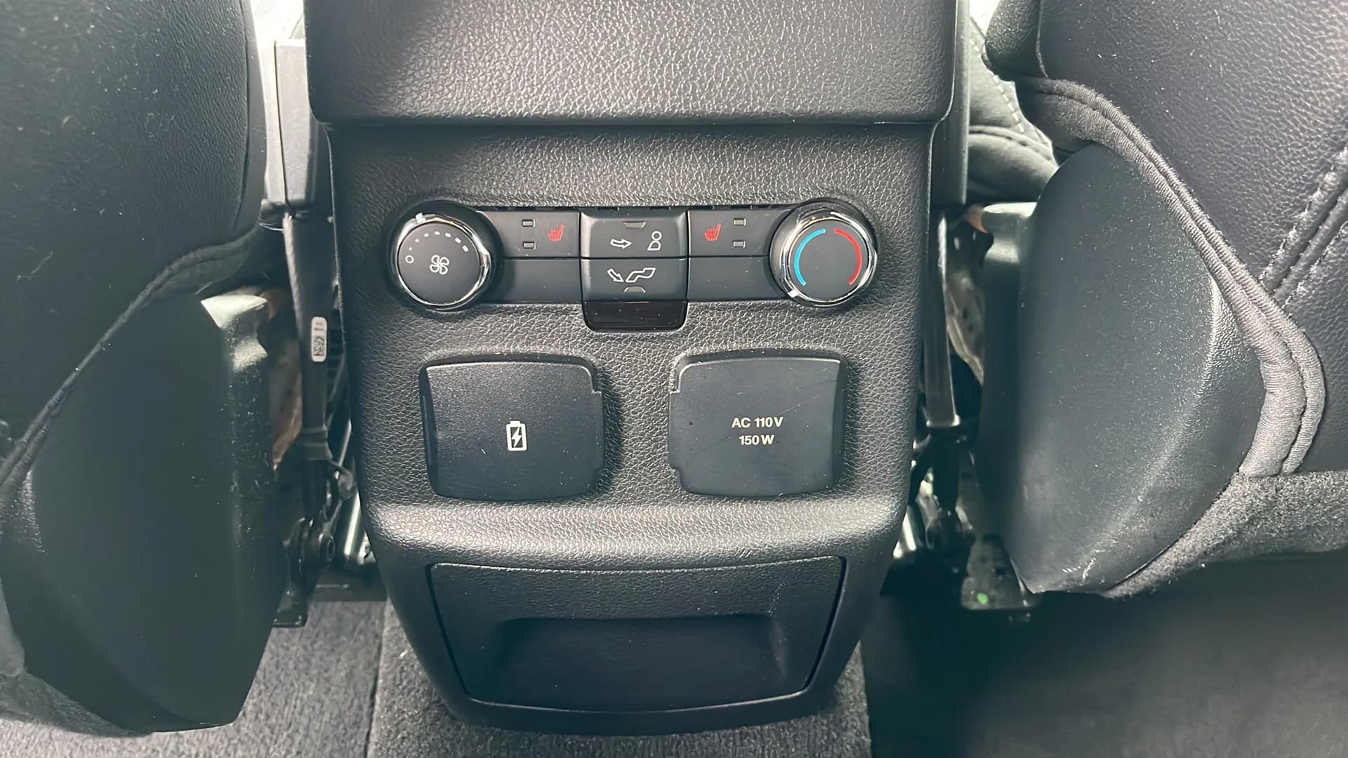 Used 2019 Ford Explorer Limited w/ Class III Trailer Tow Package AWD/4WD image 25