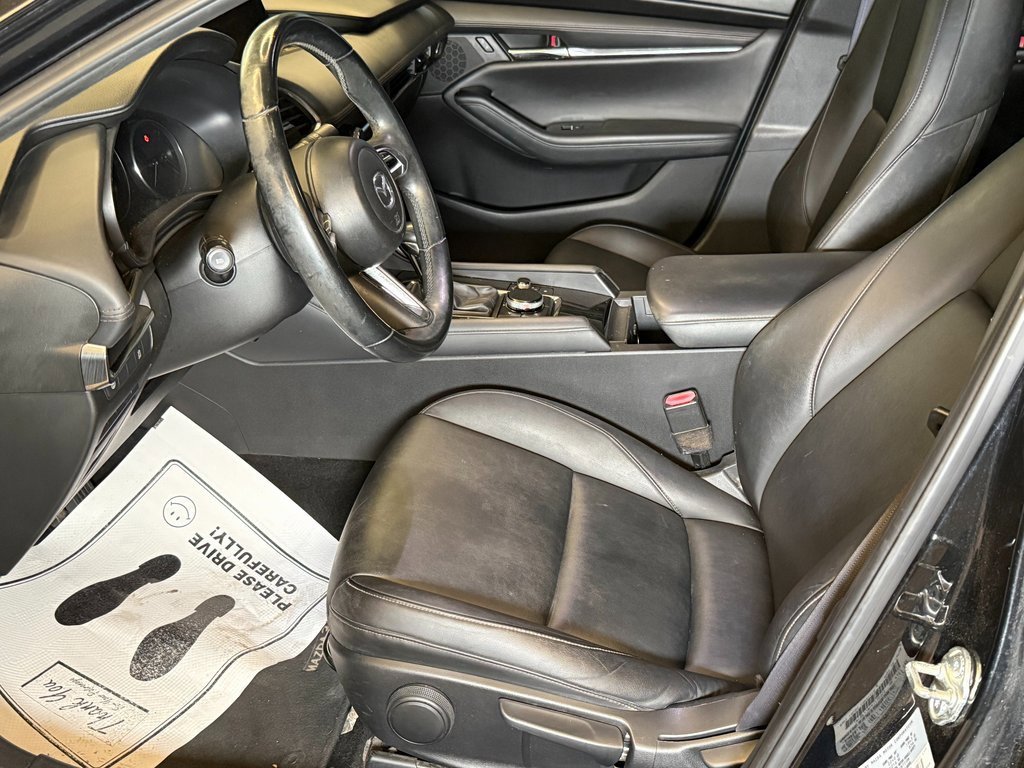 Used 2019 MAZDA MAZDA3 Hatchback image 19