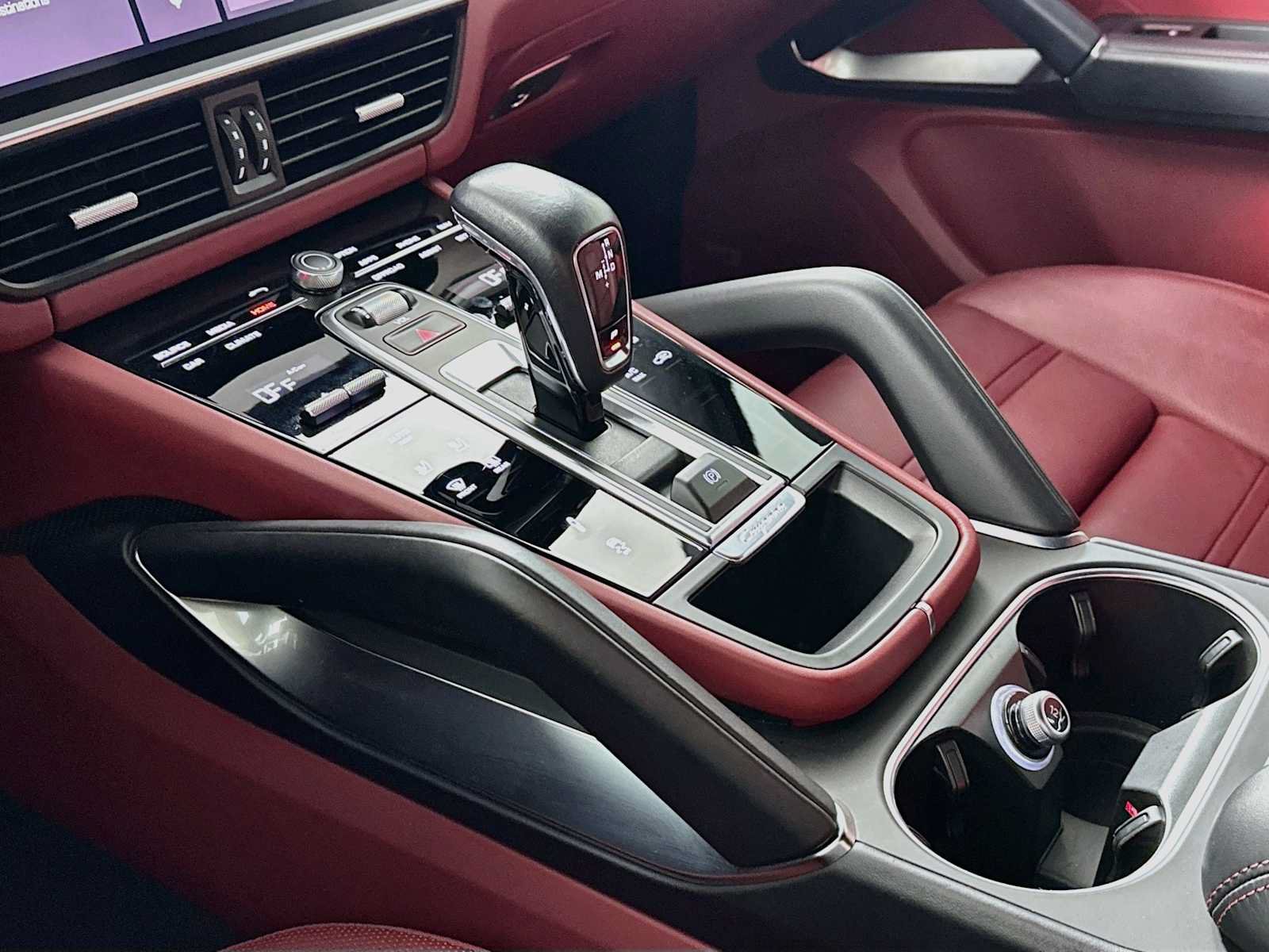 Certified 2021 Porsche Cayenne Turbo AWD/4WD image 20