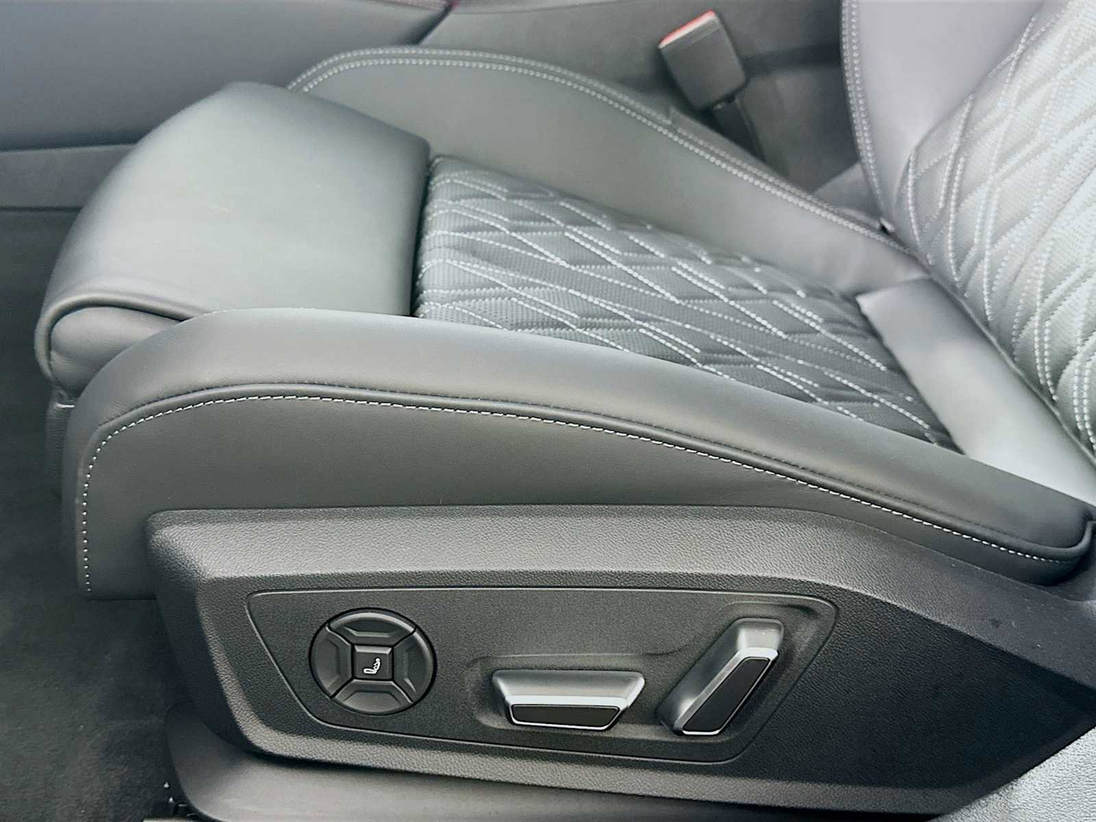 New 2026 Audi A6 Prestige image 18