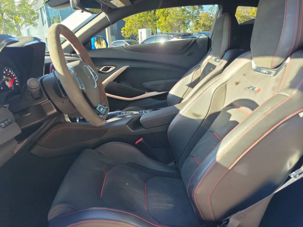 Used 2022 Chevrolet Camaro ZL1 image 23